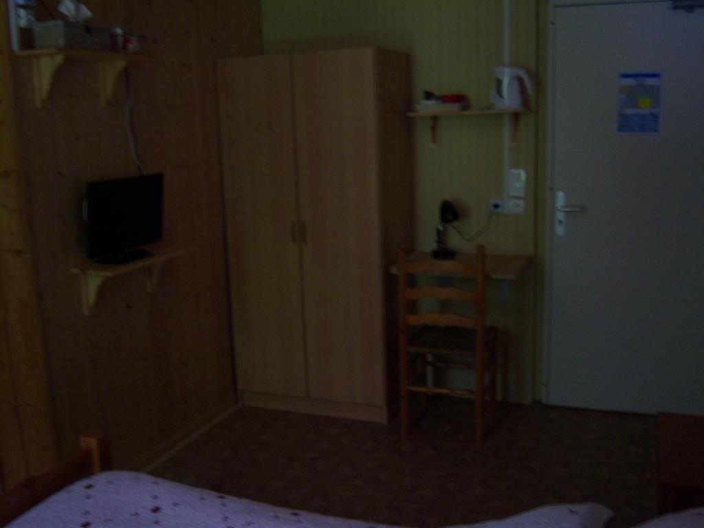 Hotel Edelweiss Magland Quarto foto